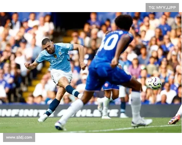 英超赛场上那些震撼人心的瞬间精彩回顾，激烈对抗与绝妙进球尽显豪门风采