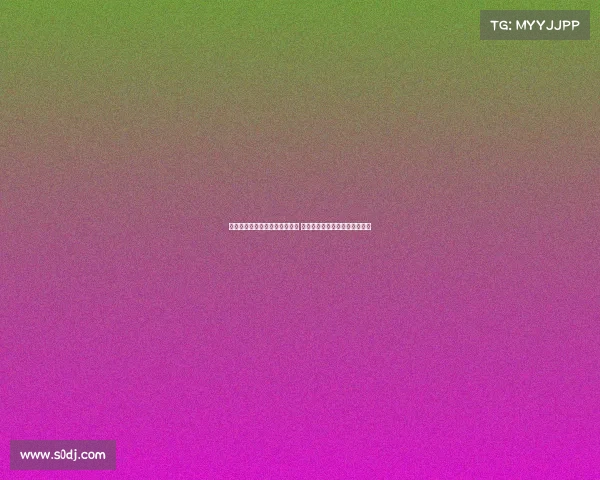 赫伊森在俱乐部门口停留十分钟 为小球迷签名互动引发热烈反响 赫伊森在俱乐部门口停留十分钟 为小球迷签名互动引发热烈反响